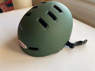 Casco Bell niño verde