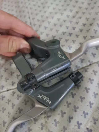 Manetas Freno V-Brake Shimano XTR BL-M950