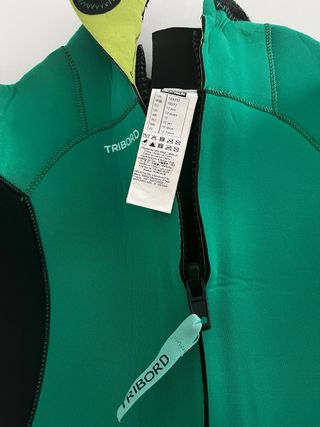 Neopreno infantil verde y negro