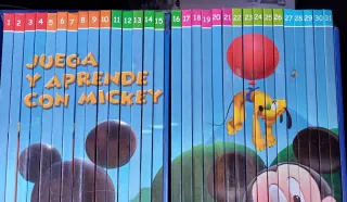Libros y DVDs "juega y aprende con Mickey y Disney