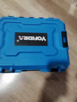 Taladro de impacto a batería YOFIDRA