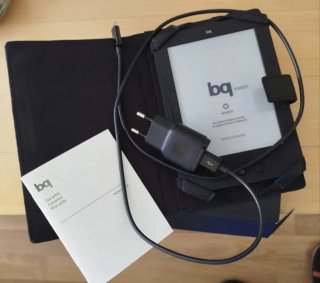Libro electrónico bq con libros, funda, caja etc