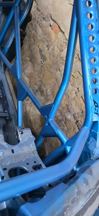 Carrocería Citroën Saxo,con barras AST V5