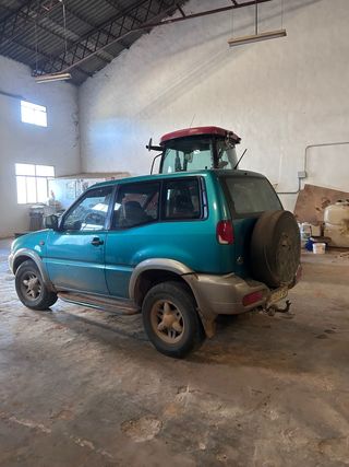 Nissan Terrano II 1998