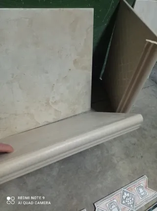 28 Baldosas de 44.5 cm