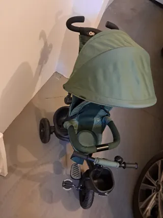 Triciclo infantil verde