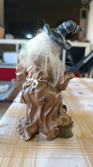 Figura Bruja Alquimista 16 cm - Resina y Texturas