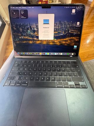 MacBook Air M3 Medianoche 24GB RAM 256GB SSD