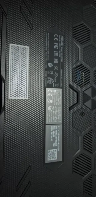 Laptop Gamer ASUS Negra