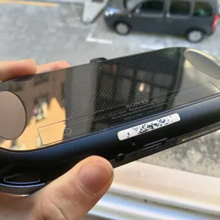 PS Vita Fat con juegos Psvita