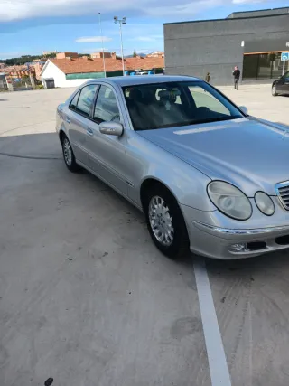 Mercedes-Benz Clase E 2002