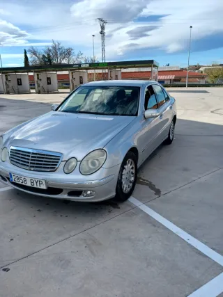 Mercedes-Benz Clase E 2002