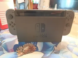 Nintendo Switch Gris V2 + Accesorios