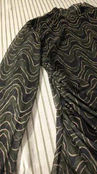 Camiseta tul manga larga estampado