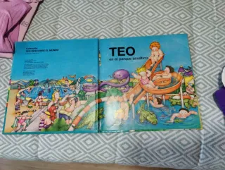 Teo En El Parque Acuatico (Spanish Edition)