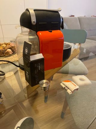 Cafetera DeLonghi Nespresso Naranja