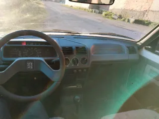 Peugeot 205