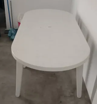 Mesa de plástico blanca 2 metros 6 patas