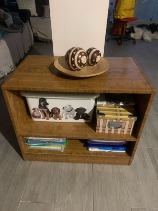 Mesita auxiliar de madera con ruedas