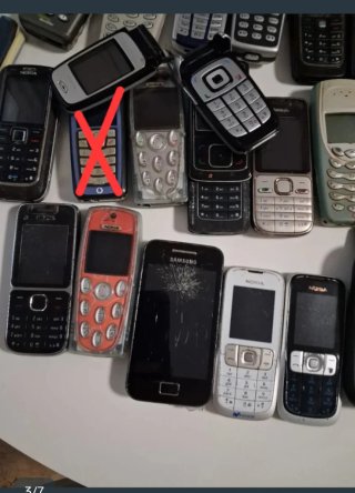 Lote 35 Teléfonos Móviles Antiguos
