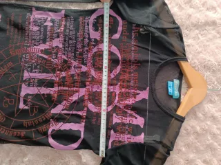 Camiseta Malla Bershka Negra y Rosa