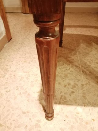 Sillón principios del XX roble y cuero