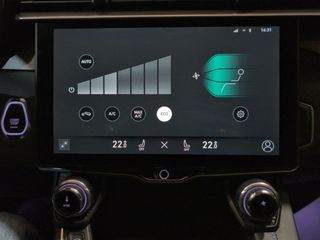 Lynk & Co 01 1.5 TD PHEV