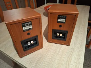 Infinity beta altavoces excelente sonido