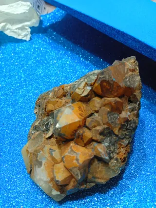 Quarzo grezzo minerale