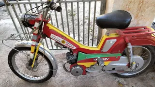 Mobylette Super 10 Roja Verde Amarilla