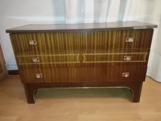 Cómoda Antigua + Espejo