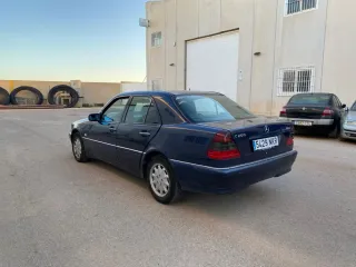 Mercedes-Benz Classe C (206) 2000