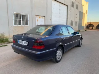 Mercedes-Benz Classe C (206) 2000