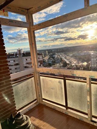 Servicios de reparación de ventanas y persianas