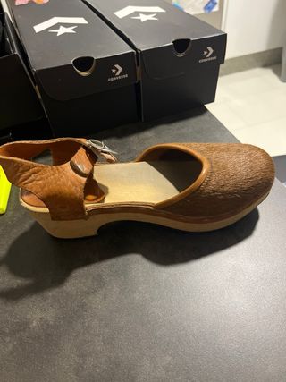 Zuecos Eferro Talla 39 Pelo Marrón