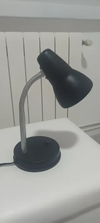 Lamparita de mesa.