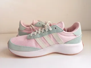 Zapatillas Adidas Run 70S Talla 38 Nuevas