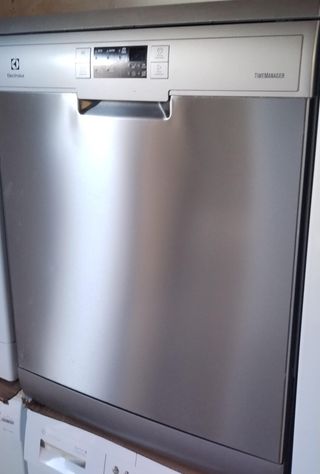 Lavavajillas Electrolux Inox 85x60cm 3 Bandejas