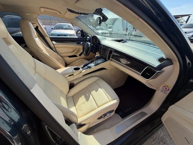 Porsche Panamera 2011