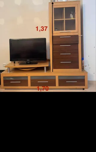 Mueble de comedor madera y cristal