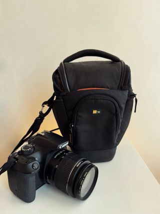 Canon EOS 1300D + Objetivo 18-55mm