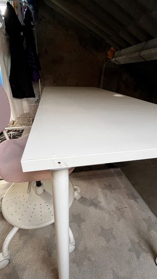 Escritorio Ikea Blanco y Rosa