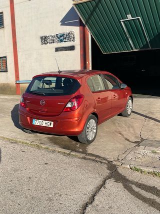Opel Corsa 2011 178.000km