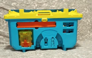 Camión Hot Wheels + Pista de Coches