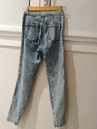 Pantalón vaquero pitillo elástico Bershka