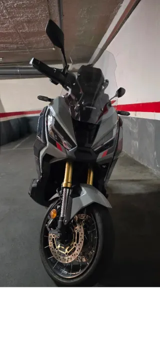 Honda X-ADV750 2022 Gris Nardo
