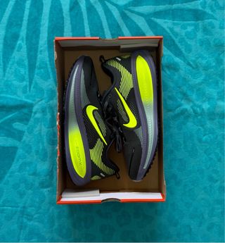 Nike Air Zoom Vomero 18