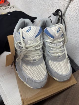 Asics Gel NYC Gris/Blanco Talla 43.5
