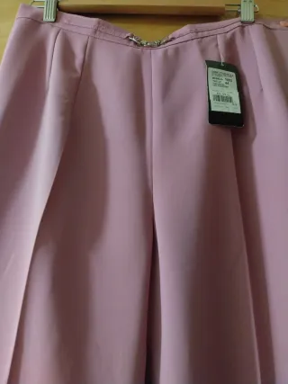 Pantalón rosa elegante