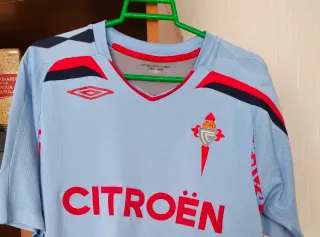 Camiseta talla S Celta de Vigo 2007-2009 Umbro de segunda mano por